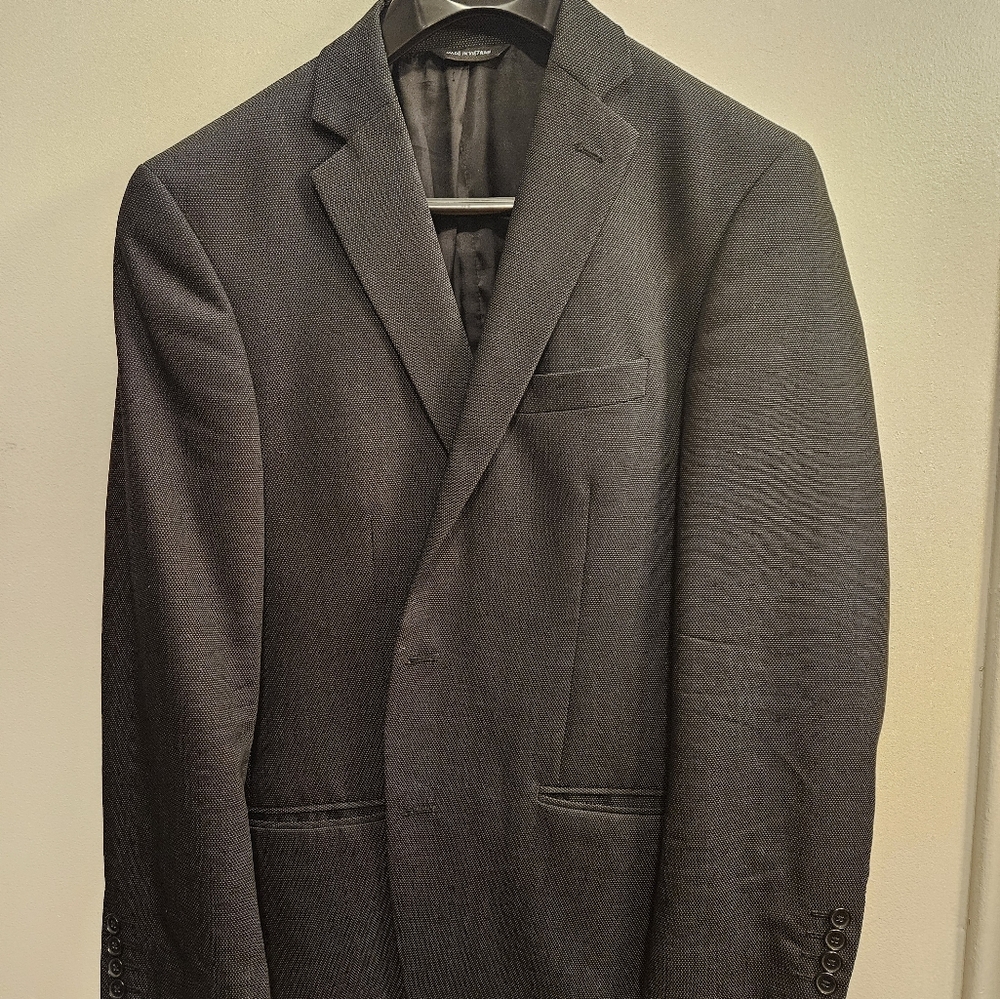 Black with white dot 40R Blazer
